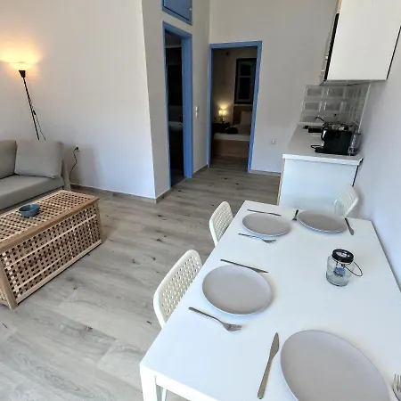 Marina Pedi Resorts
